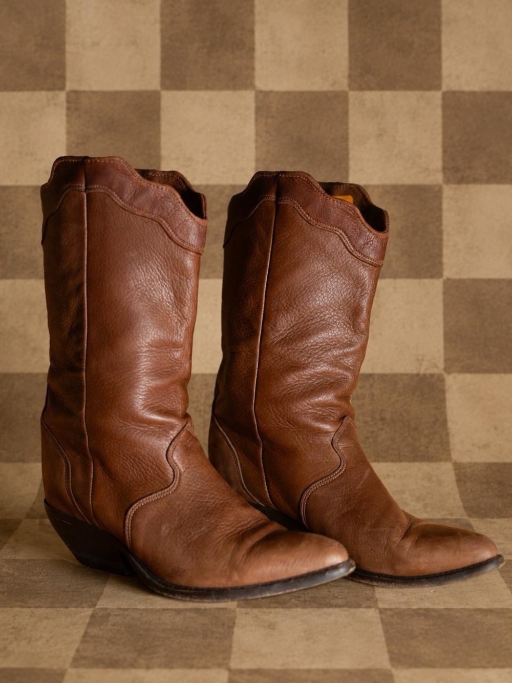 Zodiac brown leather cowboy boots, women’s size 6 🤠🤎